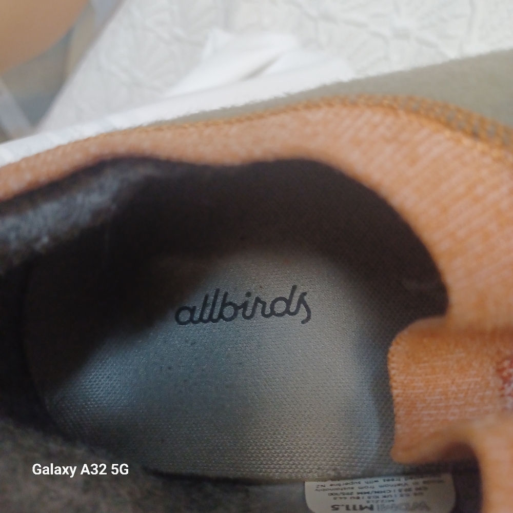Allbirds Women Shoes Size 11.5 Green and Orange Sneakers Sleek Design - Picture 2 of 8